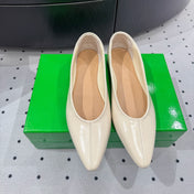 BOTTEGA VENETA 26S BALLET FLATS IN LIGHT BEIGE CALFSKIN