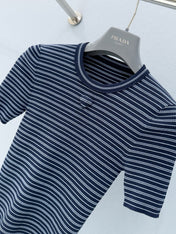 PRADA 26S SHORT SLEEVED KNIT T-SHIRT 810