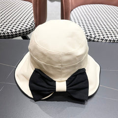 BUCKET HAT MODEL 650289 IN WHITE FABRIC