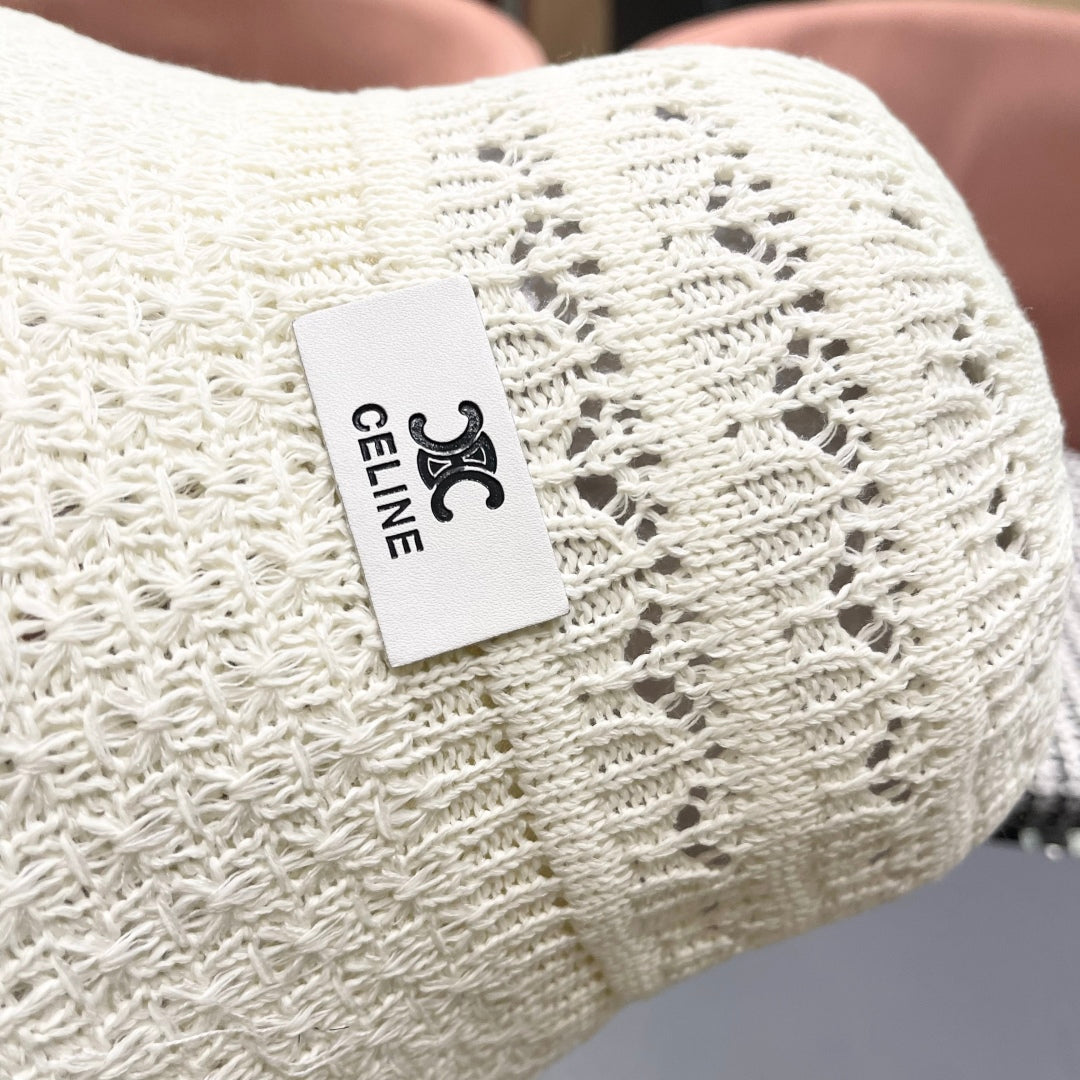 BUCKET HAT MODEL 651868 IN WHITE CROCHET