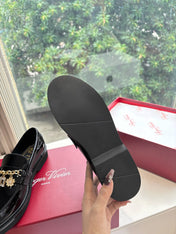 ROGER VIVIER 25S RANGERS CHAIN LOAFER IN BLACK GLOSSY CALFSKIN