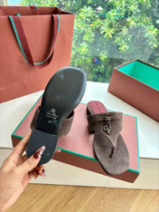 LP THONG SANDALS 25S IN ASH BROWN SUEDE