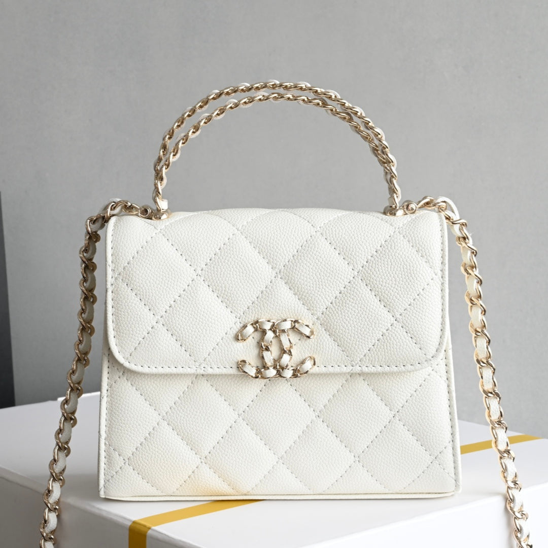 CHANEL 25S KELLY 14.5 CM IN WHITE LAMBSKIN