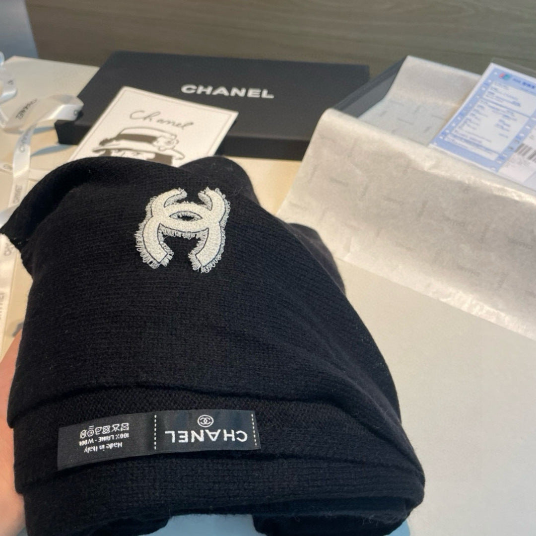 CHANEL 25S SCARF 200 IN WOOL 989888