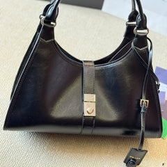 METAL CLASP TOTE BAG 35 IN BLACK SHINY SMOOTH CALFSKIN