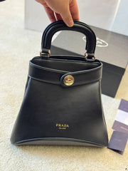 CAREY BAG 45 IN BLACK SMOOTH SHINY CALFSKIN