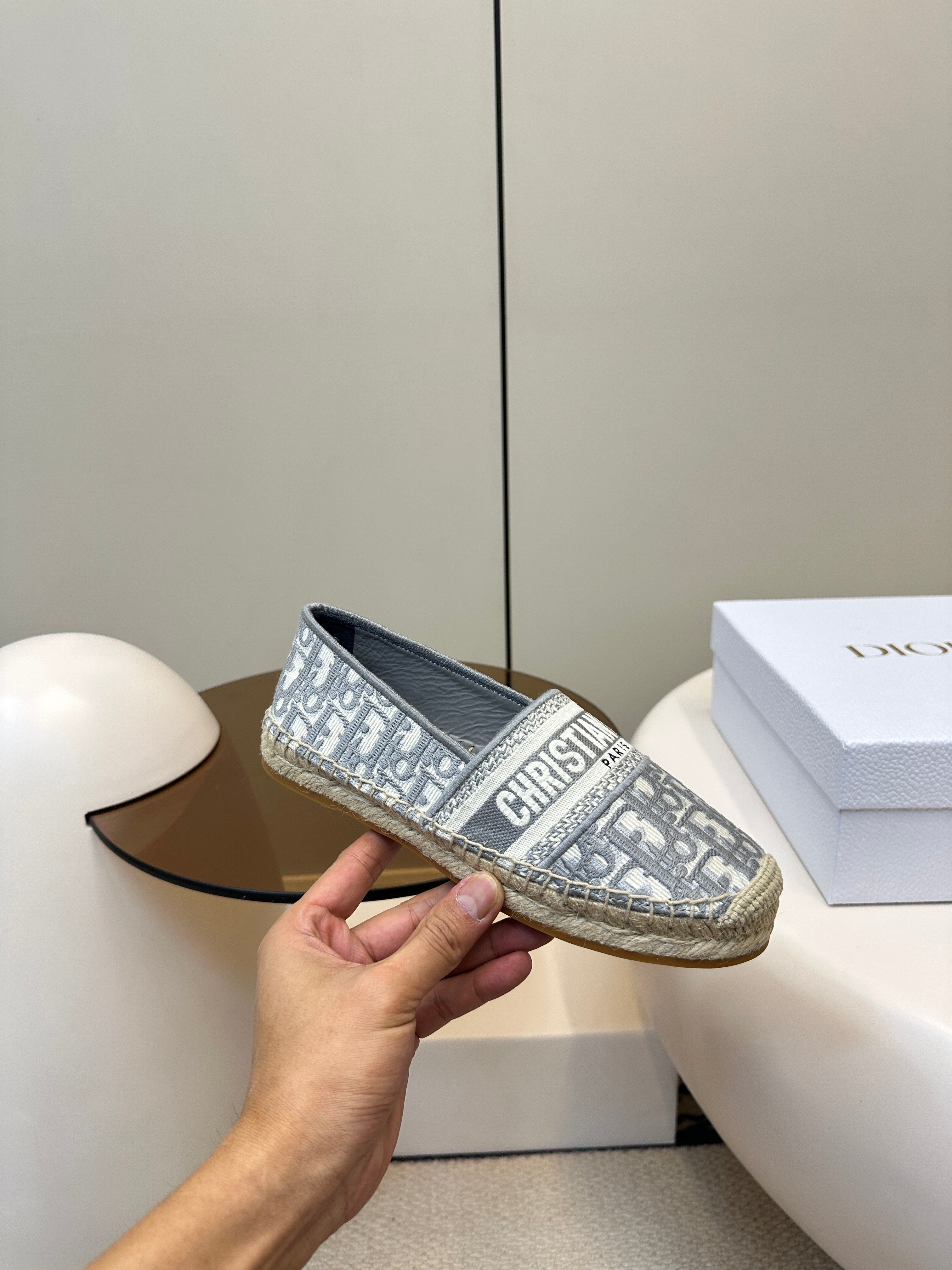 GRANVILLE ESPADRILLES FLAT 25S IN GRAY OBLIQUE EMBROIDERED COTTON