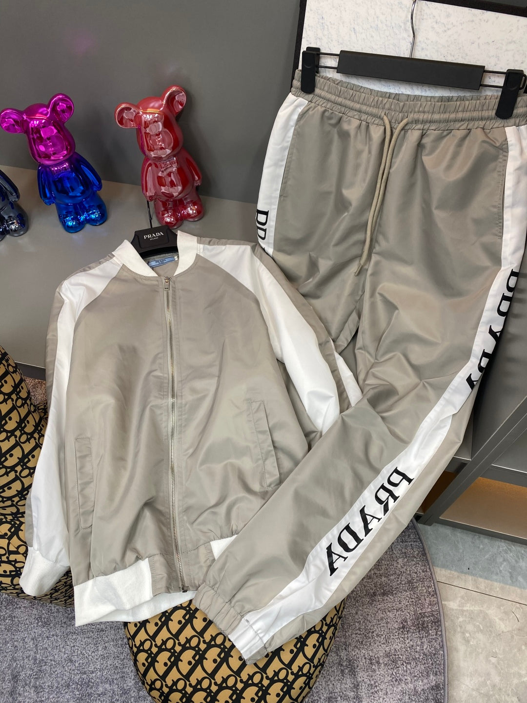 PRADA SPORTSWEAR SET STYLE 127