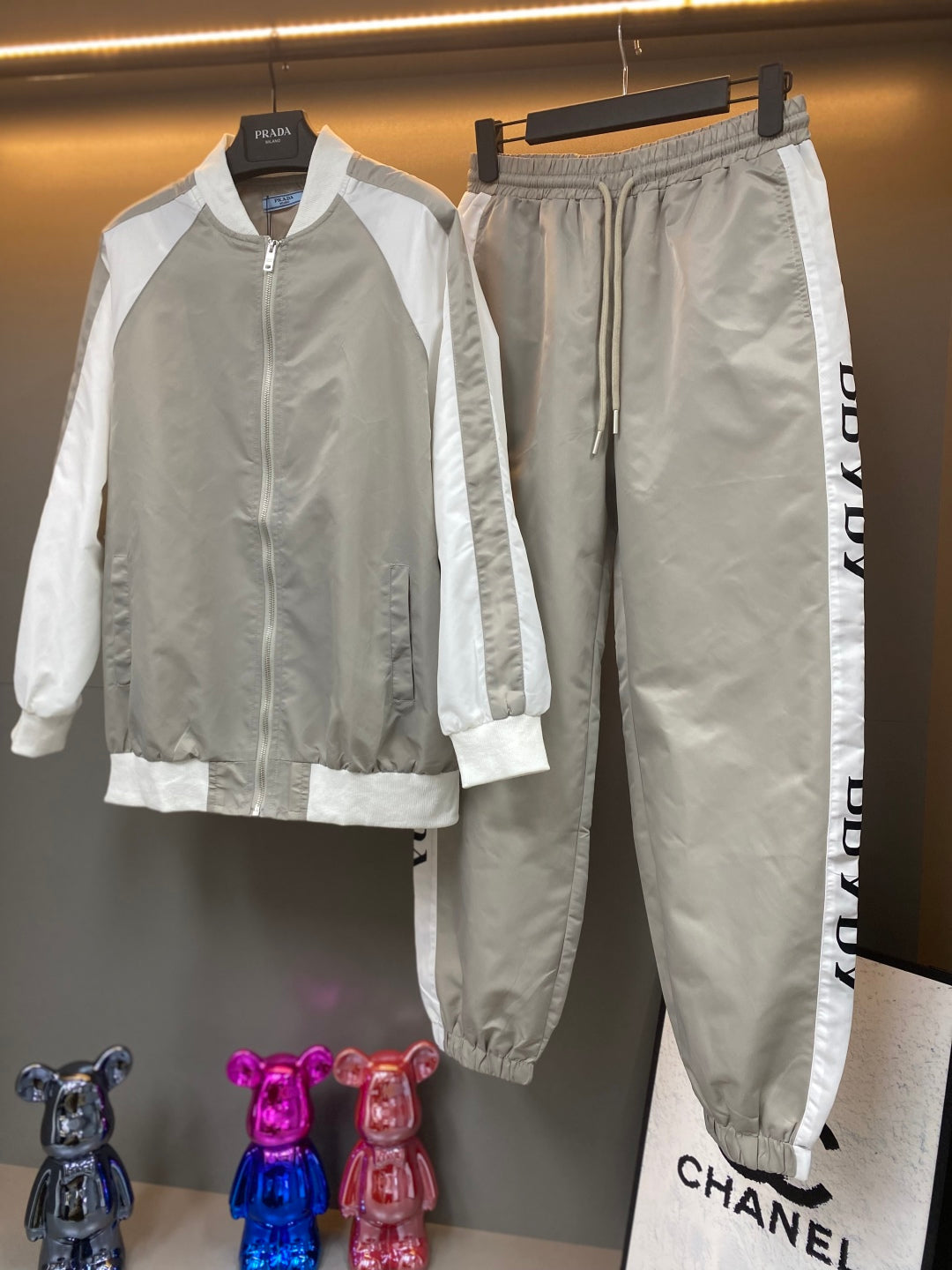 PRADA SPORTSWEAR SET STYLE 127