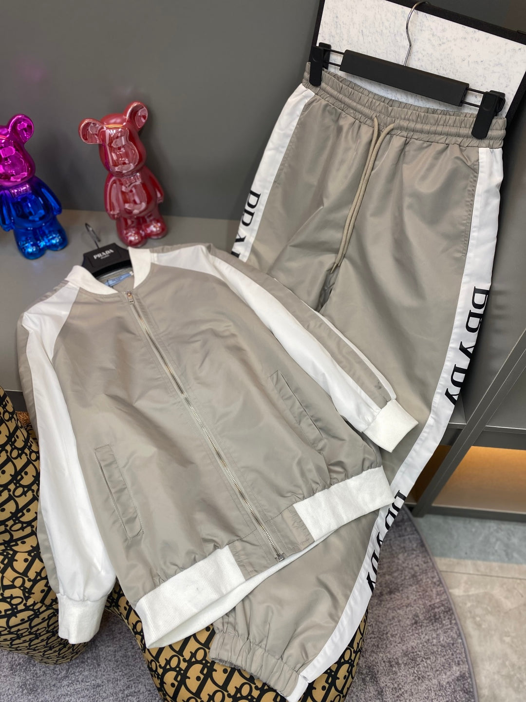 PRADA SPORTSWEAR SET STYLE 127