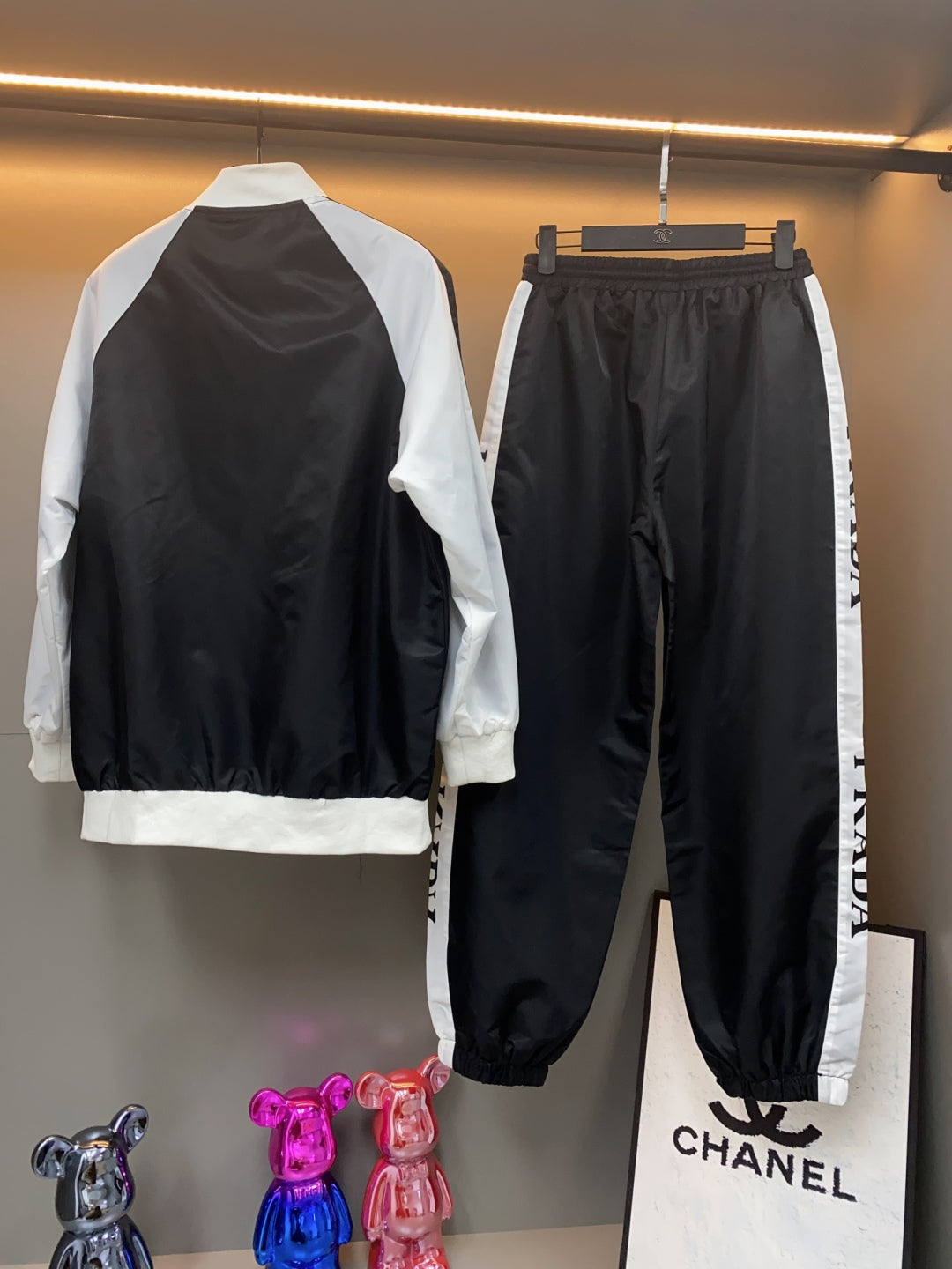 PRADA SPORTSWEAR SET STYLE 126