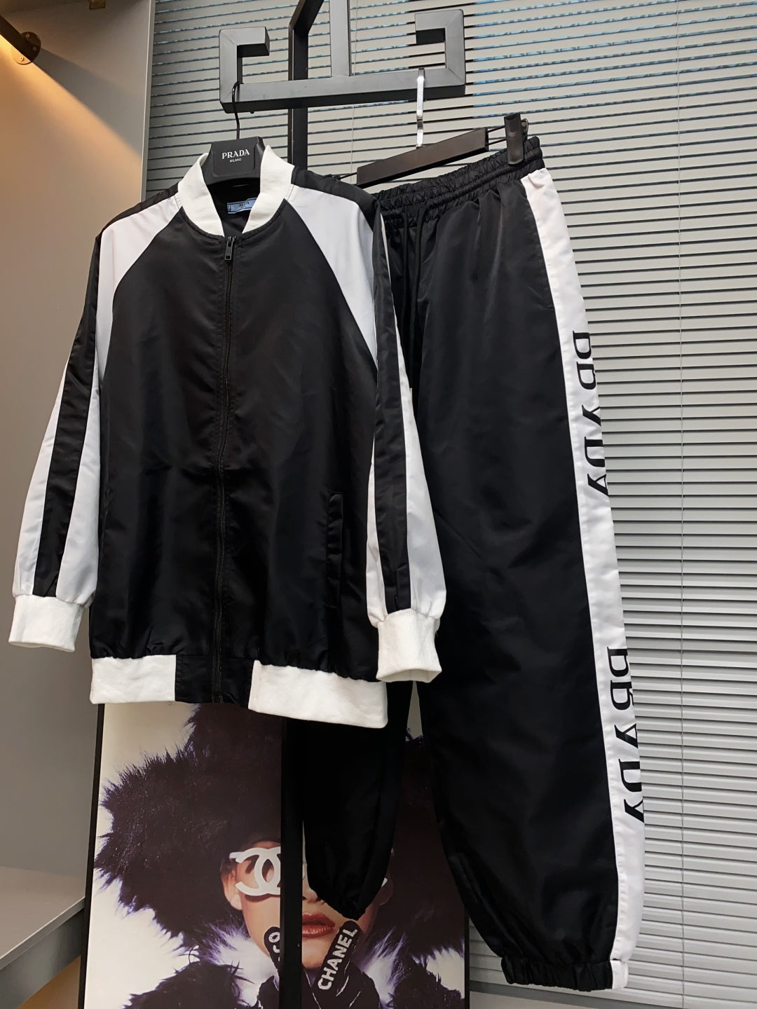 PRADA SPORTSWEAR SET STYLE 126