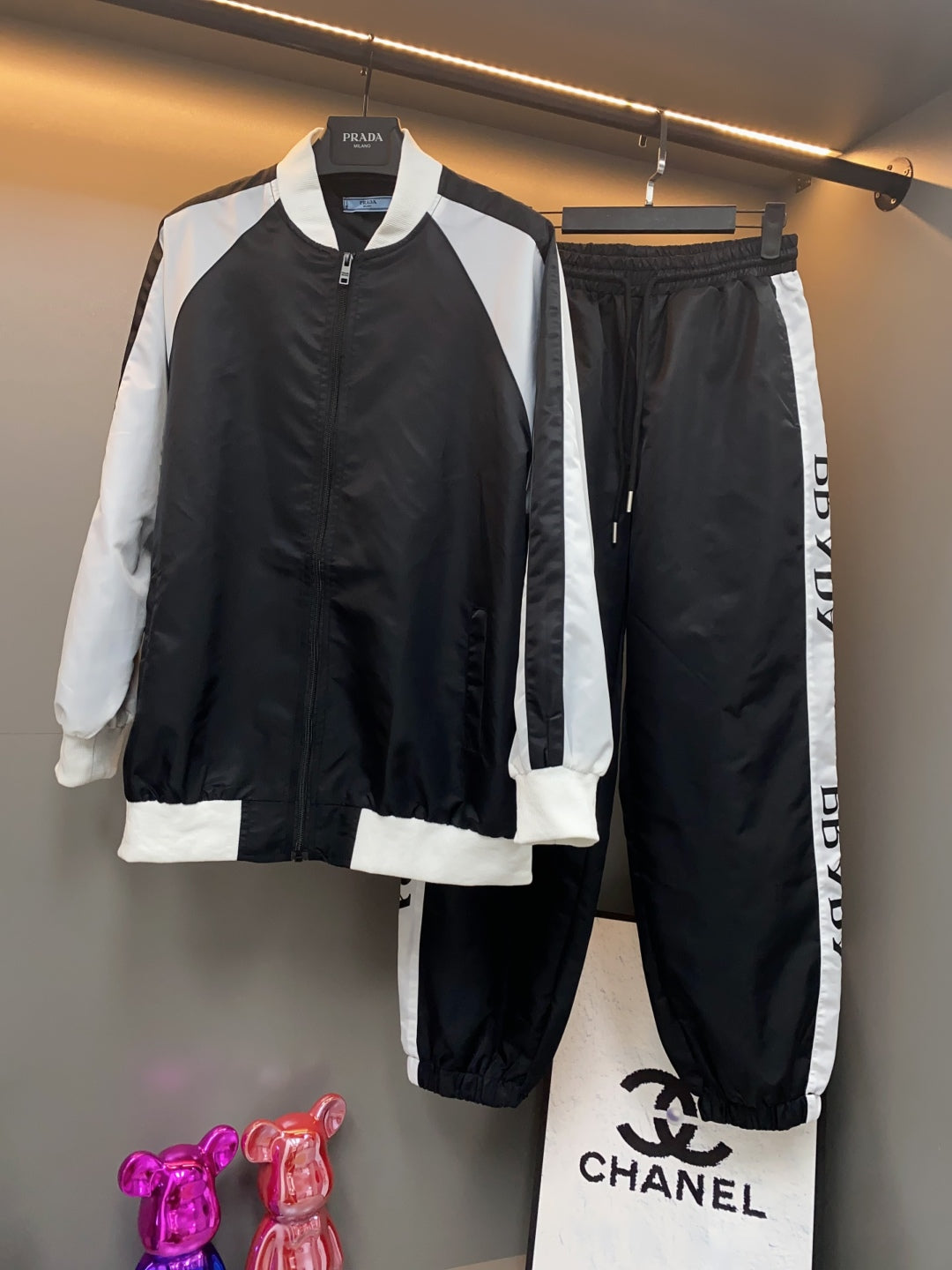 PRADA SPORTSWEAR SET STYLE 126