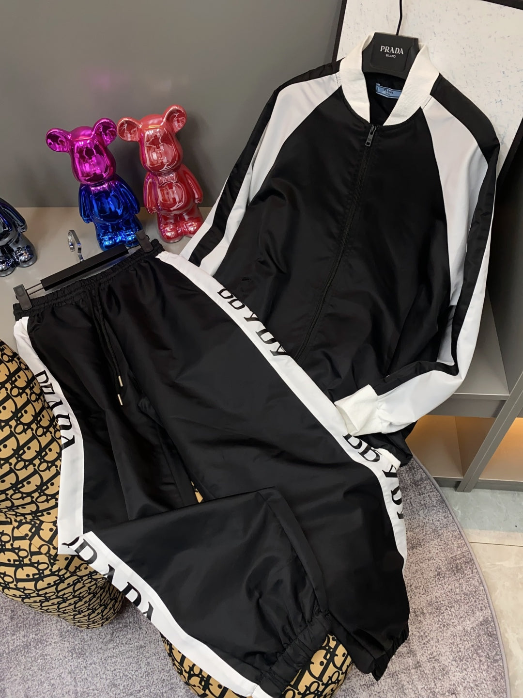 PRADA SPORTSWEAR SET STYLE 126