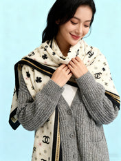 CHANEL 25S SCARF 140 CM IN CASHMERE AND SILK 943339
