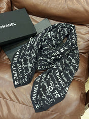 CHANEL 25S SCARF 135 CM IN CASHMERE SILK 943692