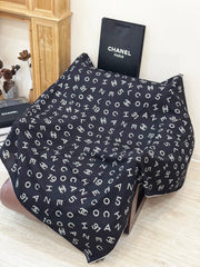 CHANEL 25S SCARF 135 CM IN CASHMERE SILK 943694
