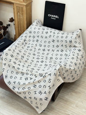 CHANEL 25S SCARF 135 CM IN CASHMERE SILK 943695