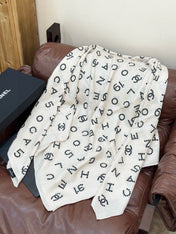 CHANEL 25S SCARF 135 CM IN CASHMERE SILK 943695