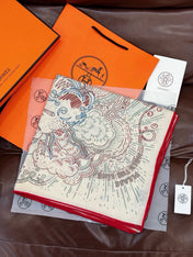 HERMES 26S PRINTED SQUARE  SCARF 135 IN SILK 311977
