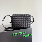 MINI LOOP CAMERA BAG 22 IN BLACK CALFSKIN