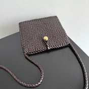 BOTTEGA VENETA 25S TOSCA BAG 19 IN DARK BROWN CALFSKIN GOLD HARDWARE