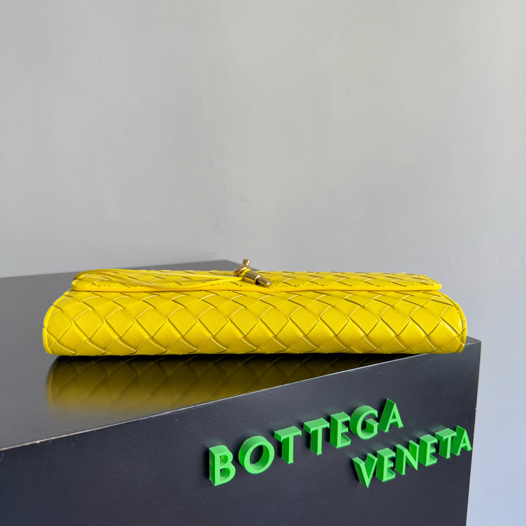 BOTTEGA VENETA 25S LONG CLUTCH ANDIAMO 31 IN LEMON YELLOW CALFSKIN