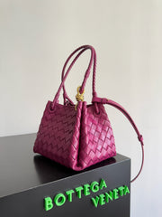 BOTTEGA VENETA 25S SMALL PARACHUTE 21 IN RASPBERRY PINK CALFSKIN GOLD HARDWARE