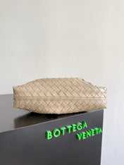 BOTTEGA VENETA 25S DUSTBAG NOTTE 33 IN WARM BEIGE CALFSKIN GOLD HARDWARE