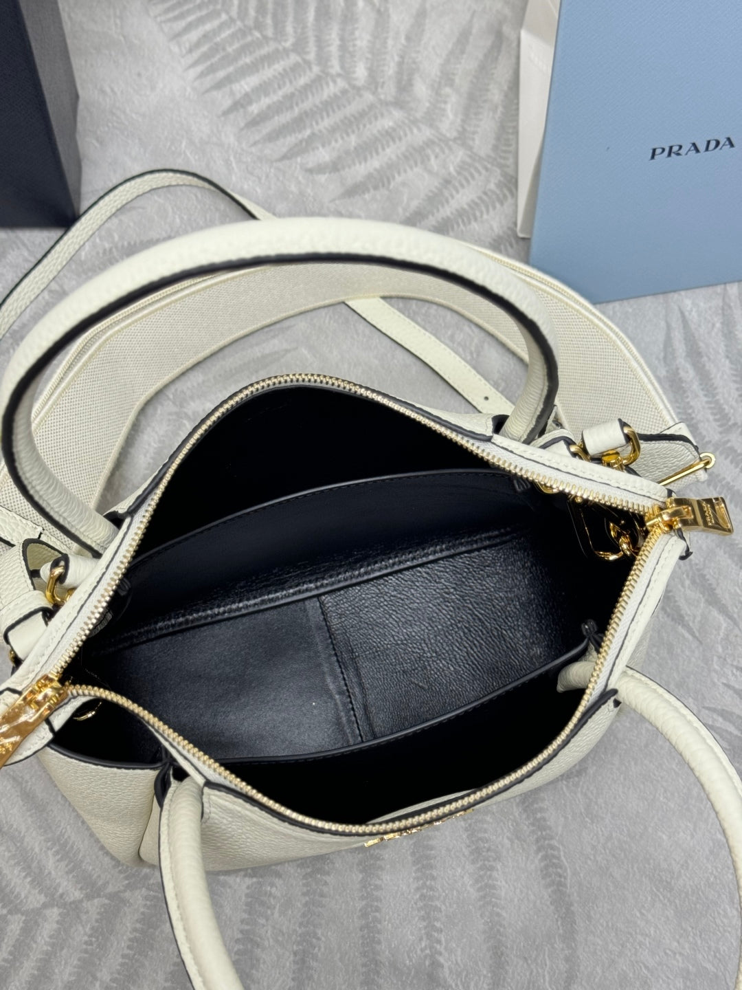 PRADA 25S SMALL BAG 23 IN IVORY CALFSKIN GOLD HARDWARE