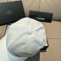 WHITE BASEBALL CAP WITH PINK LOGO IN COTTON 672798