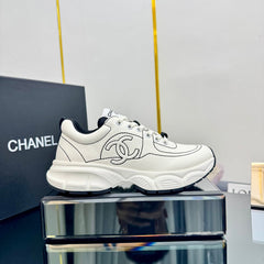 TRAINERS SNEAKER IN WHITE CALFSKIN WITH BLACK EMBROIDERED