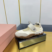 BALLERINAS SHOES IN OFF WHITE TYRE TECHNICAL FABRIC AND GREY SUEDE