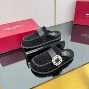 SLIDY VIV' MULES IN BLACK SUEDE