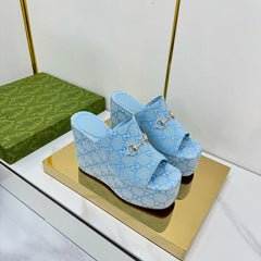 GG WEDGE SLIDES 110 IN SKY BLUE FABRIC WITH GOLD HARDWARE