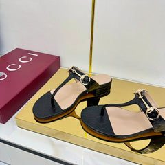 THONG SANDALS IN BLACK LAMBSKIN PRINTED LOGO WITH GOLD HARDWARE