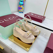 GG HIGH WEDGE SANDALS IN NUDE BEIGE FABRIC AND RAFFIA WITH GOLD HARDWARE