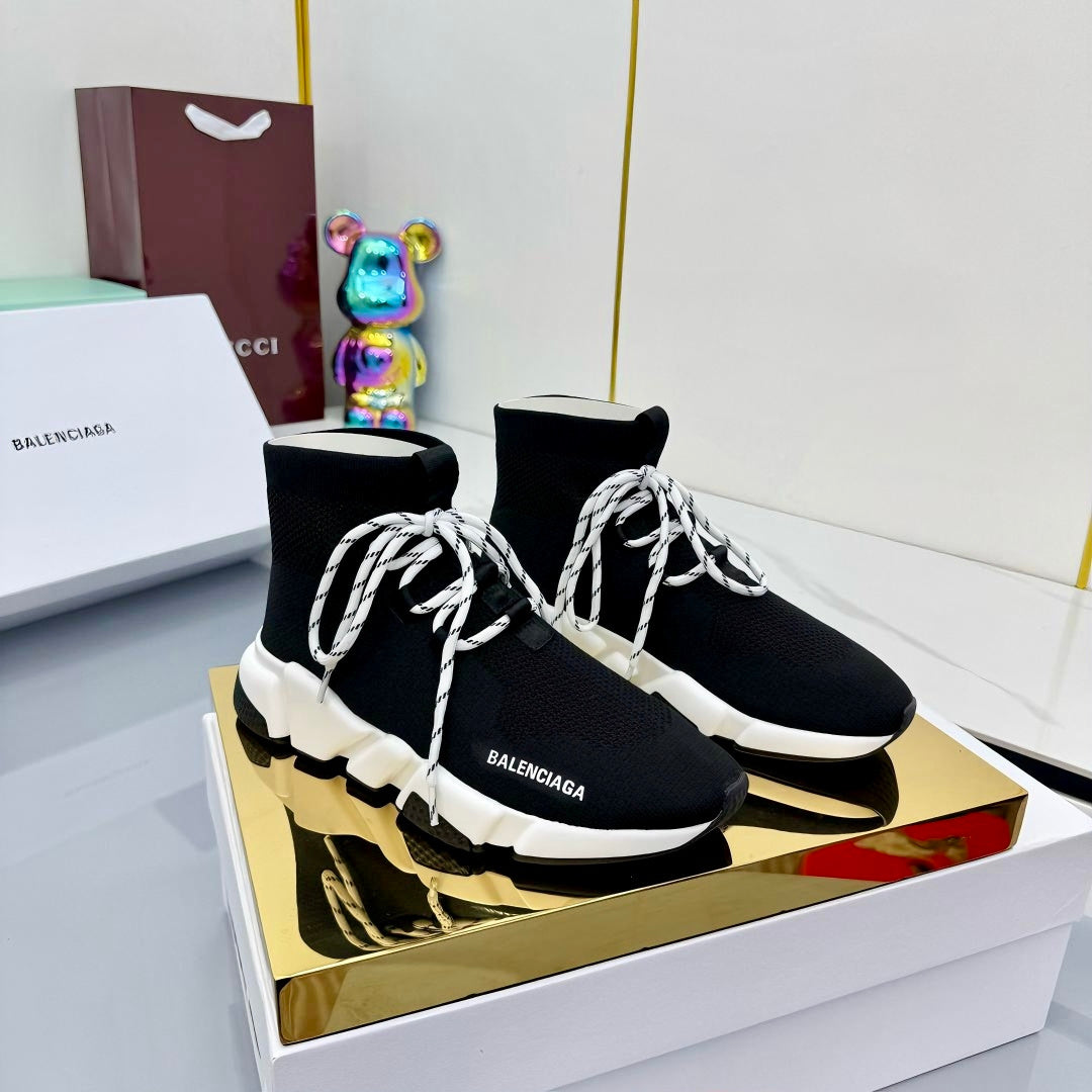 BALENCIAGA 25S SPEED 2.0 LACE-UP SNEAKERS IN BLACK KNITTED STYLE 2