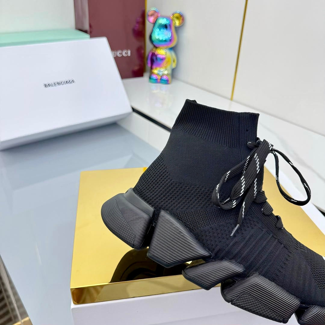 BALENCIAGA 25S SPEED 2.0 LACE-UP SNEAKERS IN BLACK KNITTED STYLE 1