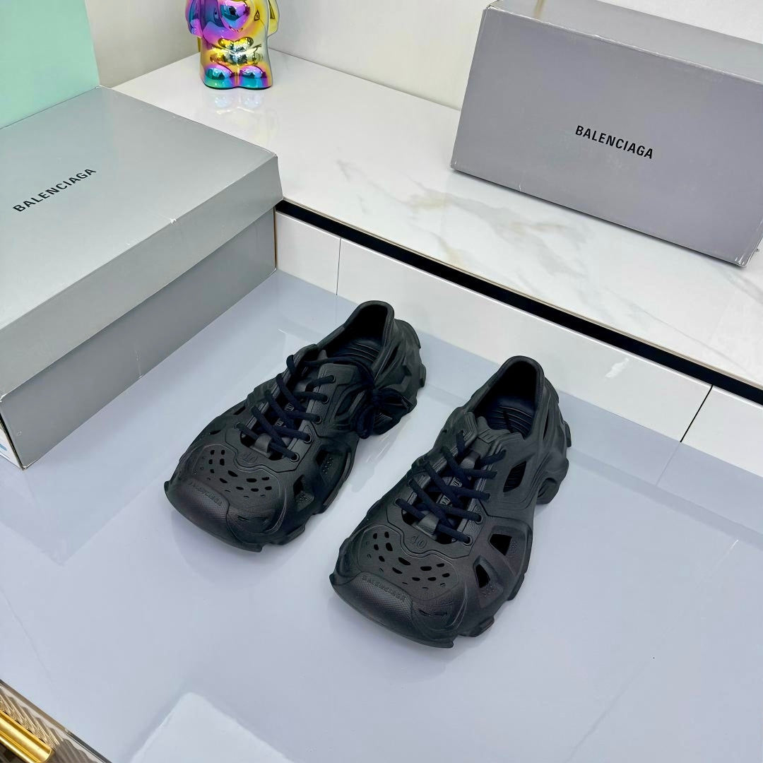 BALENCIAGA 25S SPIDER-MAN SNEAKERS IN BLACK SYNTHETIC RUBBER