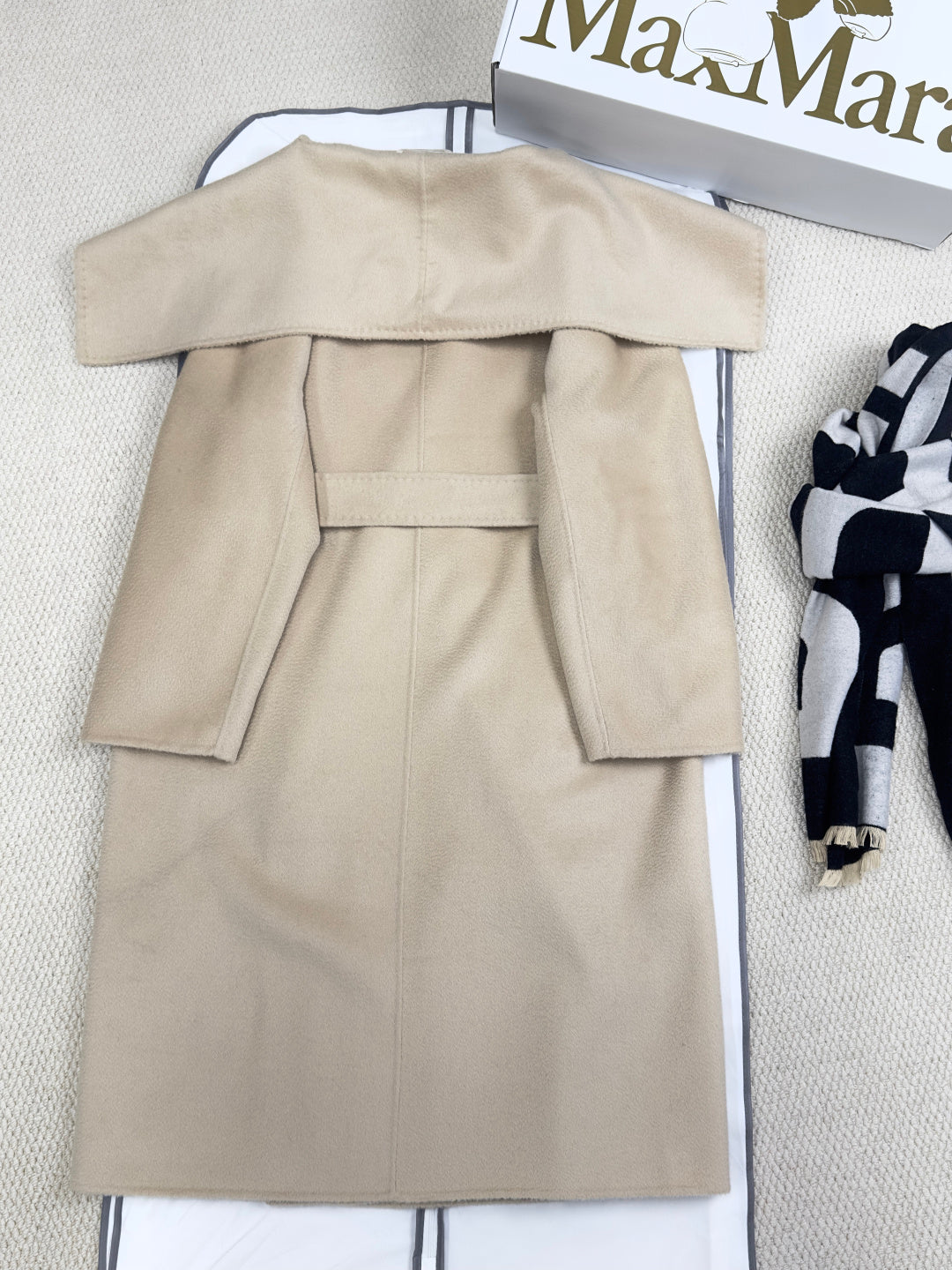 MAX MARA 25S LONG COAT 192