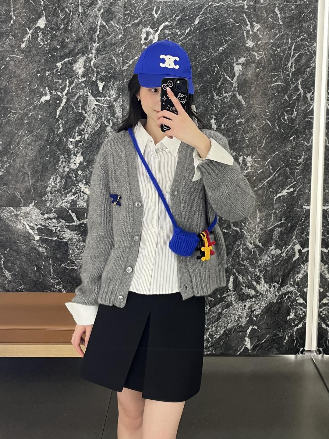 CELINE 25S KNITTED CARDIGAN 0001