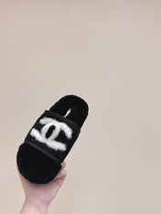 CHANEL 25S FUR SLIPPERS DOUBLE-LAYERED IN BLACK WITH WHITE CC LOGO