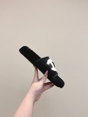 CHANEL 25S FUR SLIPPERS DOUBLE-LAYERED IN BLACK WITH WHITE CC LOGO