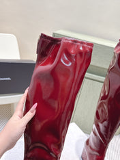 CHANEL 25S KNEE-HIGH BOOTS 60MM IN BURGUNDY PATENT CALFSKIN WEDGE HEELS