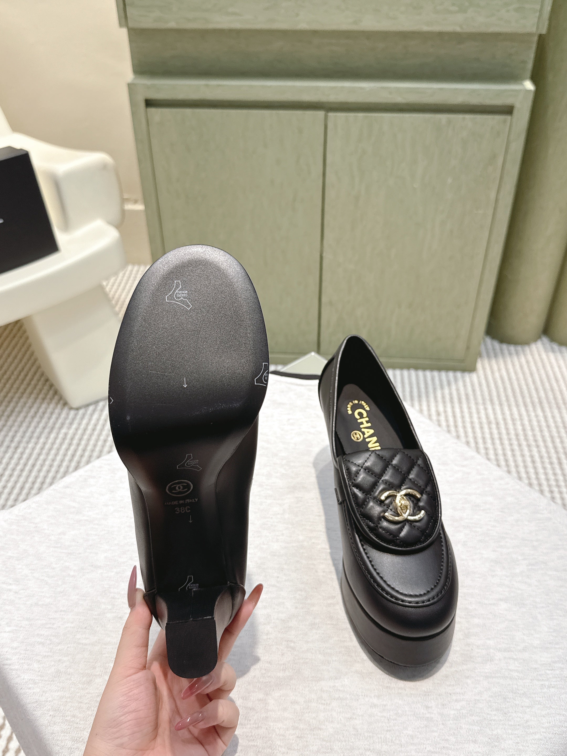 CHANEL 25S HIGH-HEELED MOCCASINS 80MM IN BLACK CALFSKIN GOLD HARDWARE