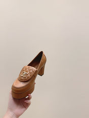CHANEL 25S HIGH-HEELED MOCCASINS 80MM IN CARAMEL CALFSKIN GOLD HARDWARE