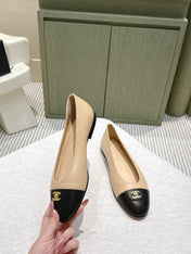 CHANEL 25S BALLET FLATS IN BEIGE CALFSKIN WITH BLACK CAP TOE GOLD HARDWARE