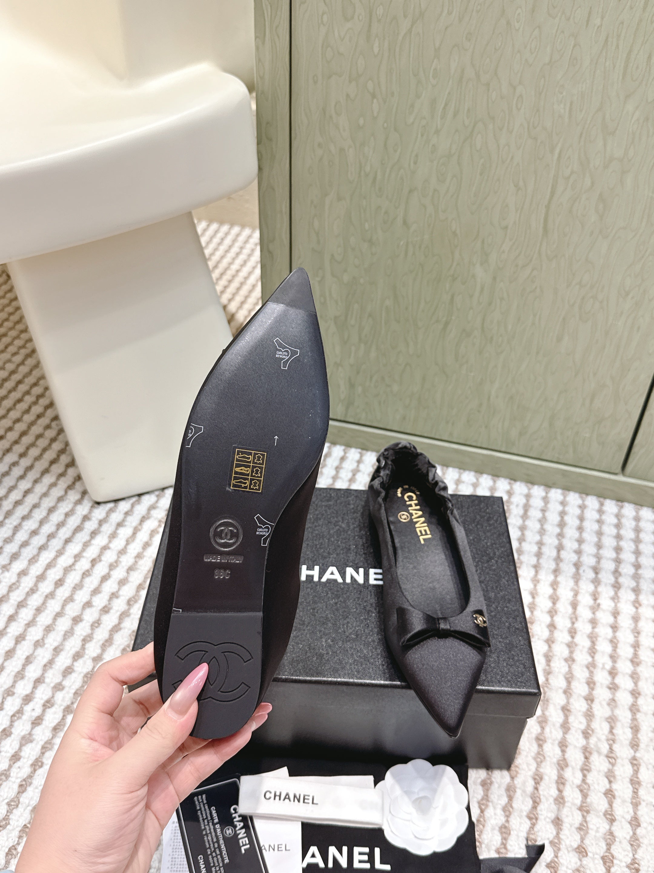 CHANEL 25S MARY JANE BALLET FLATS IN BLACK SILK SATIN