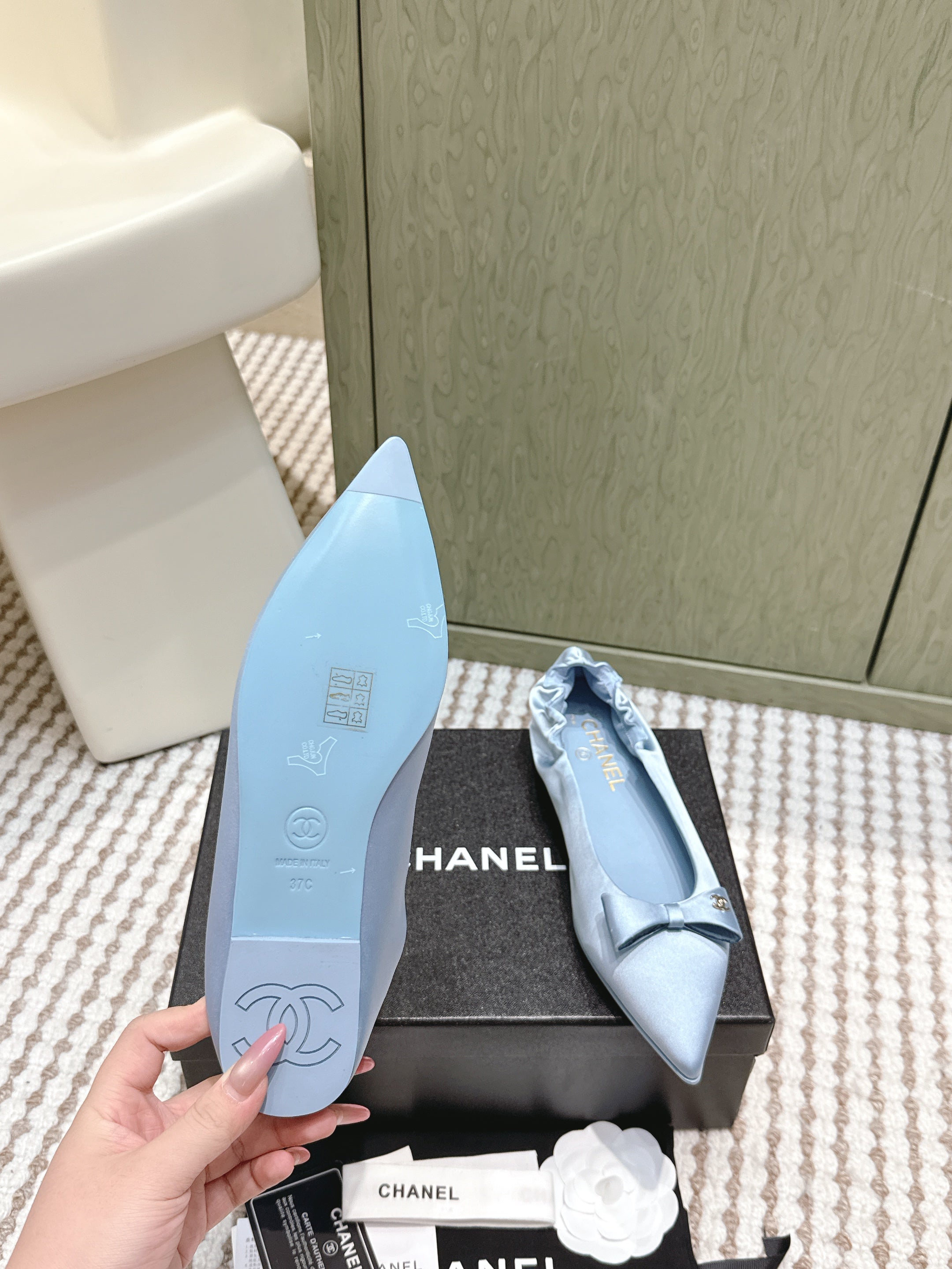 CHANEL 25S MARY JANE BALLET FLATS IN BLUE SILK SATIN